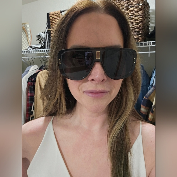 Meet your Posher, Jennie - Picture 4 of 7